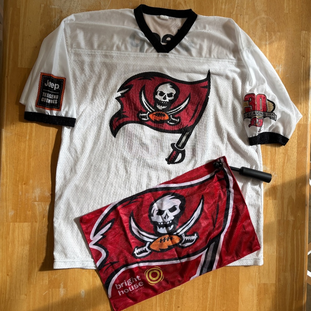 Tampa Bay Buccaneers Jersey and Flag